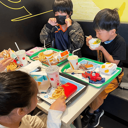 余暇活動 マックでランチ